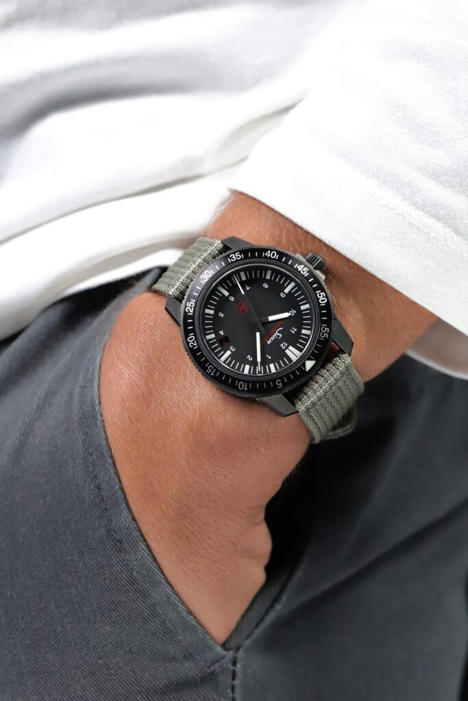 Hodinky Sinn EZM 3 S